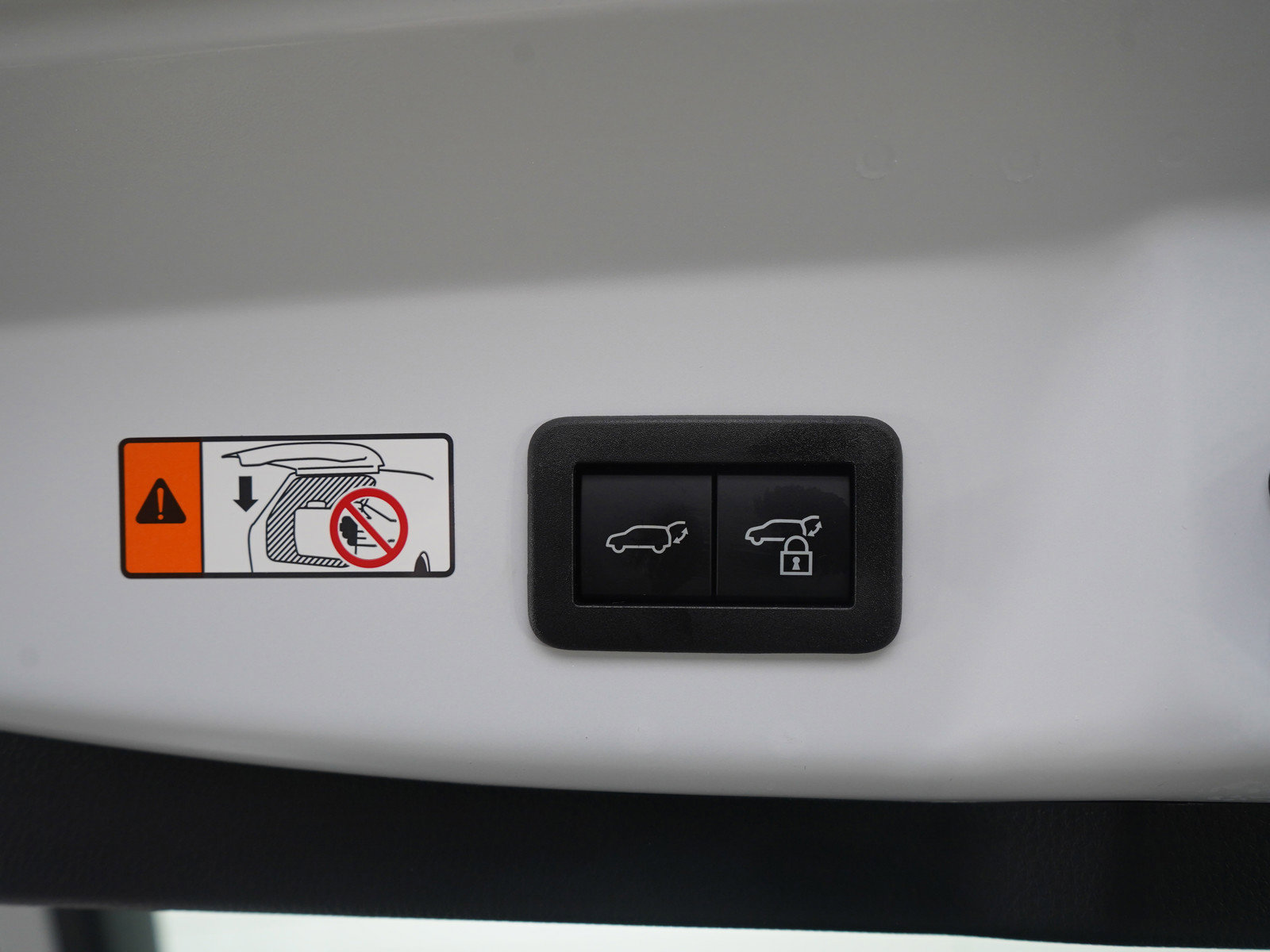 Used 2025 Toyota Prius Limited image 11