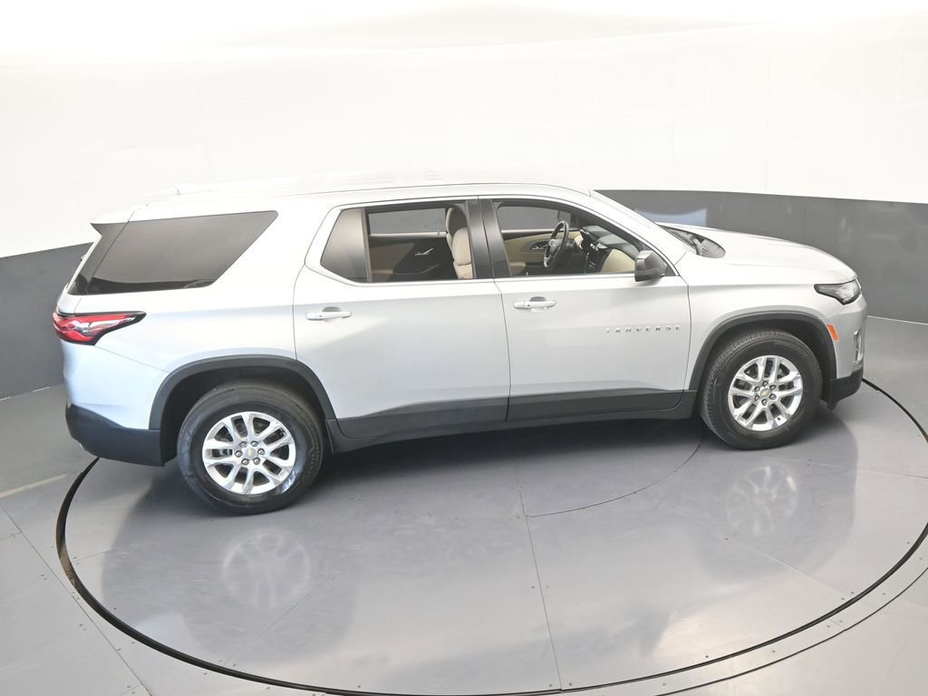 Used 2022 Chevrolet Traverse LS image 48