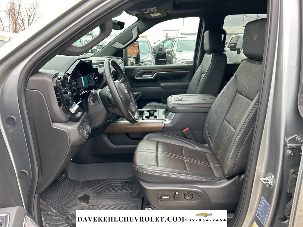 Certified 2025 Chevrolet Silverado 2500 High Country w/ High Country Premium Package AWD/4WD image 17