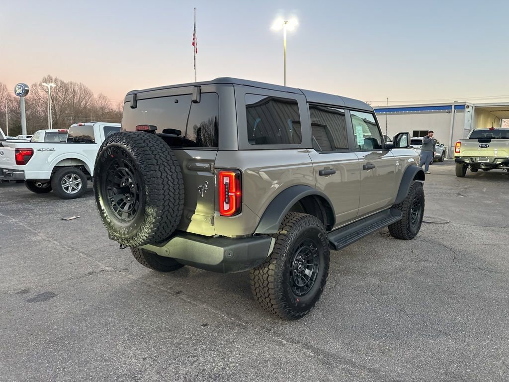 New 2026 Ford Bronco Outer Banks w/ Sasquatch Package image 3