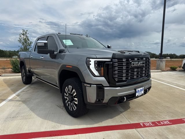 Used 2025 GMC Sierra 2500 Denali Ultimate AWD/4WD image 3