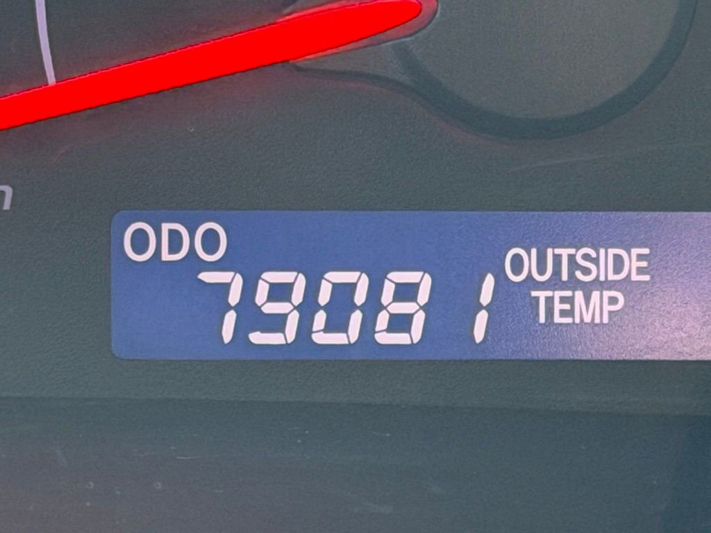 Used 2011 Toyota Camry LE FWD image 16