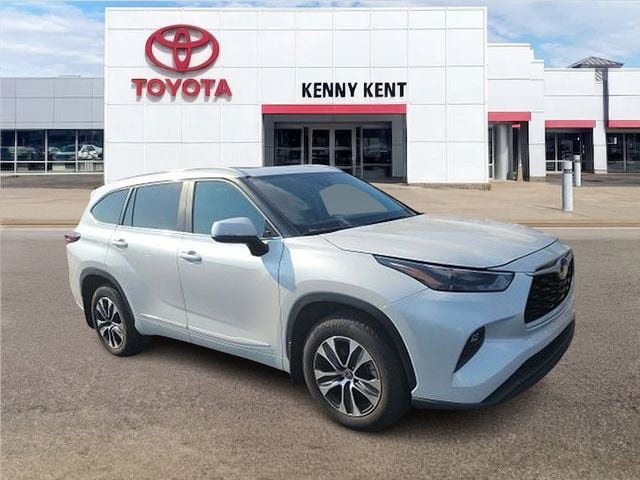 Certified 2025 Toyota Highlander XLE