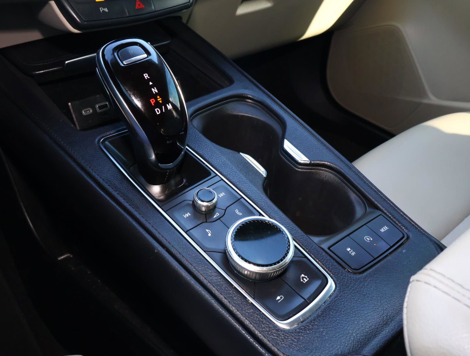 Used 2023 Cadillac XT4 Luxury image 28