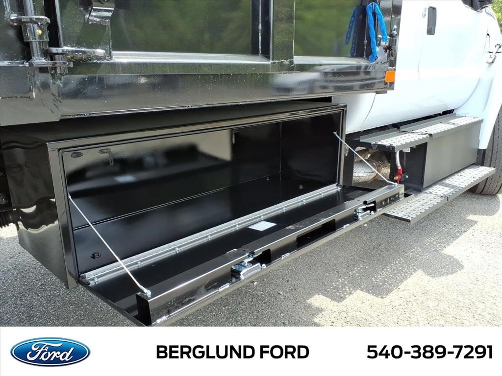 New 2027 Ford F650 2WD SuperCab Super Duty image 11