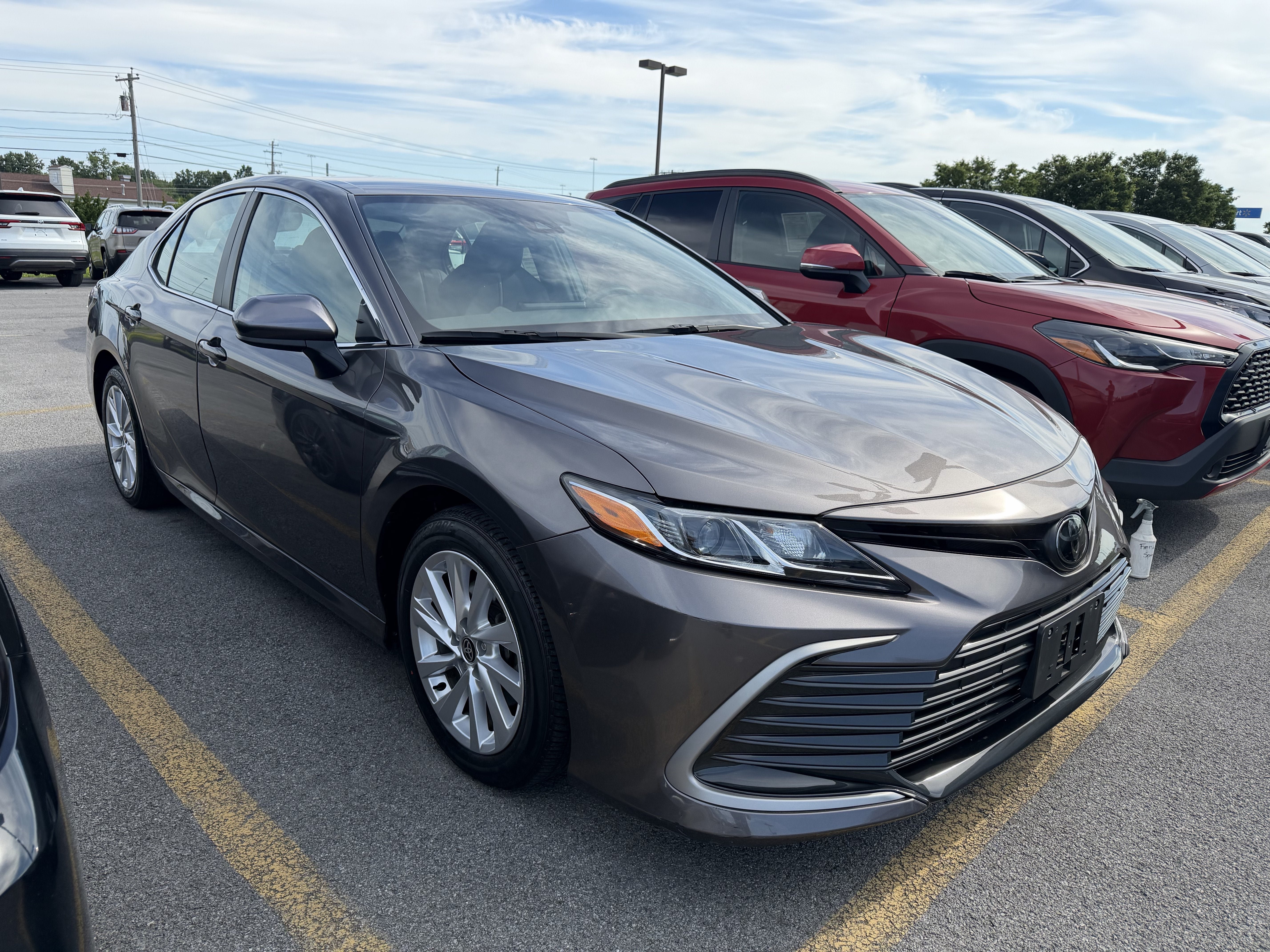 Used 2023 Toyota Camry LE FWD image 2
