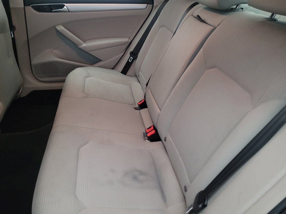 Used 2017 Volkswagen Passat 1.8T S FWD image 18