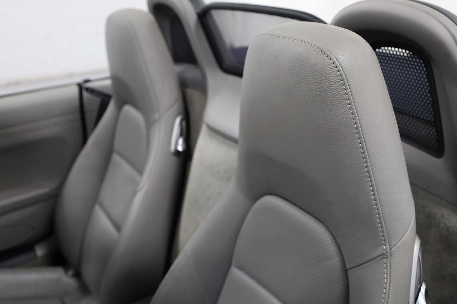 Used 2013 Porsche Boxster S image 18