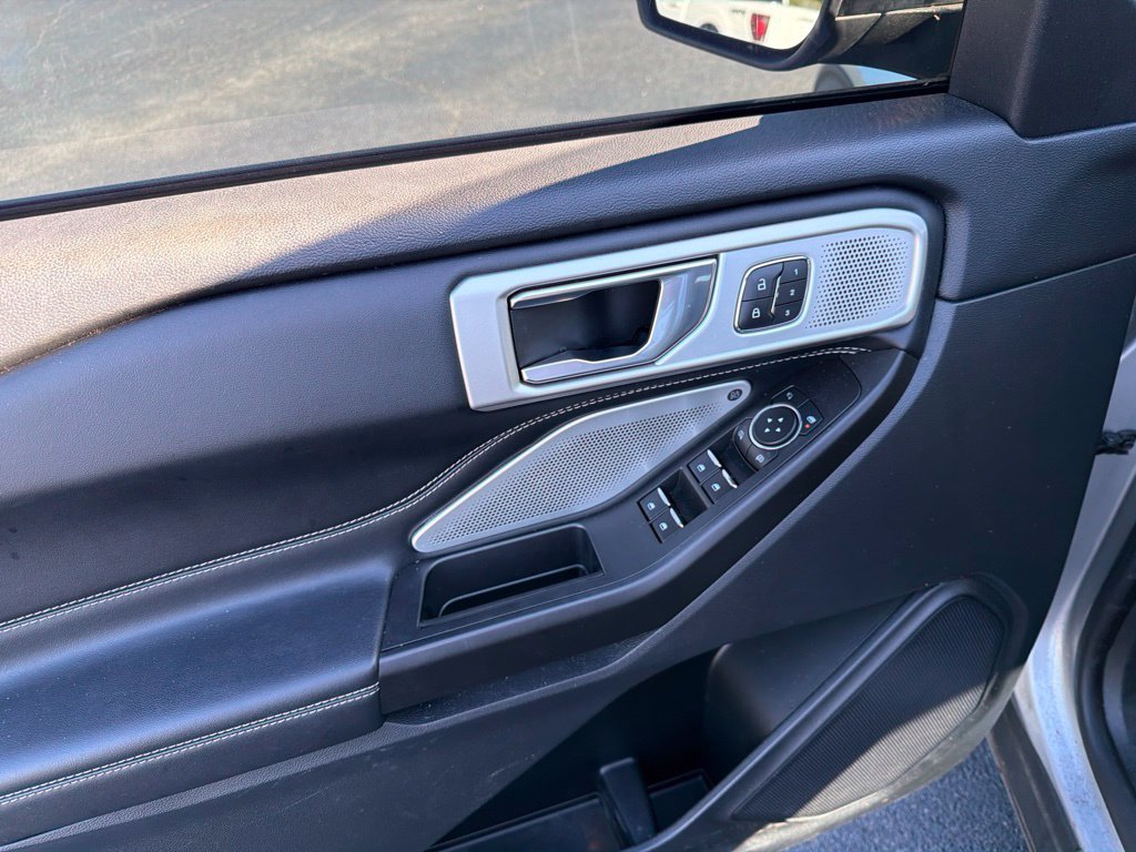 Used 2020 Ford Explorer ST w/ ST Street Pack AWD/4WD image 7