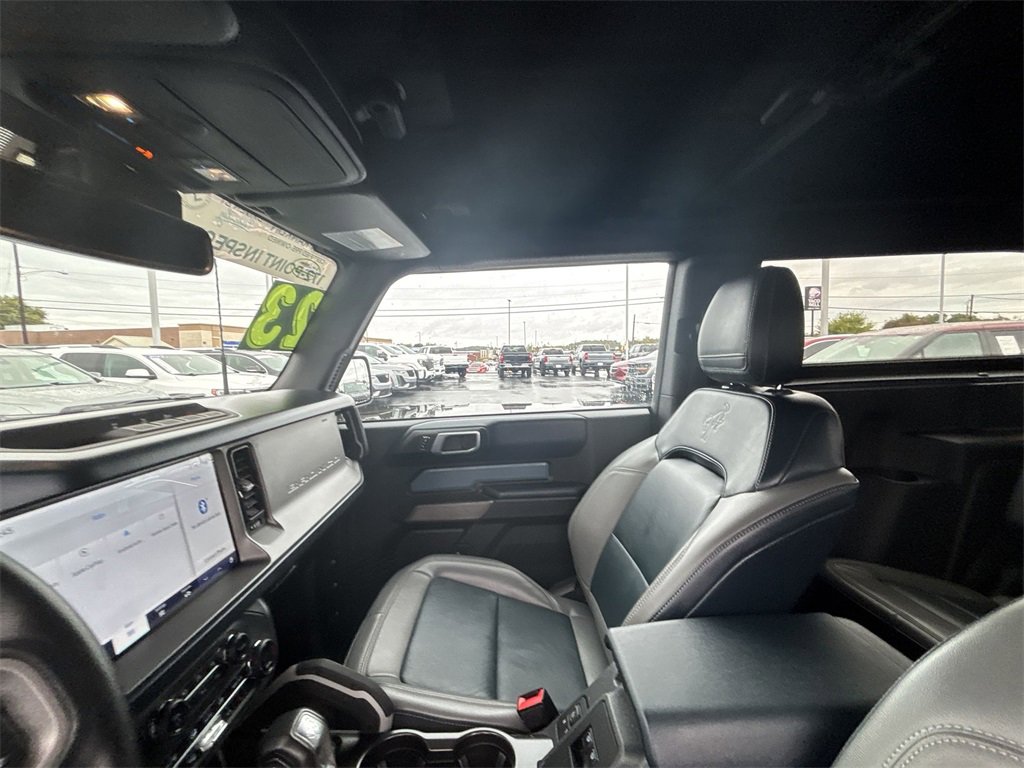 Used 2023 Ford Bronco Outer Banks image 11