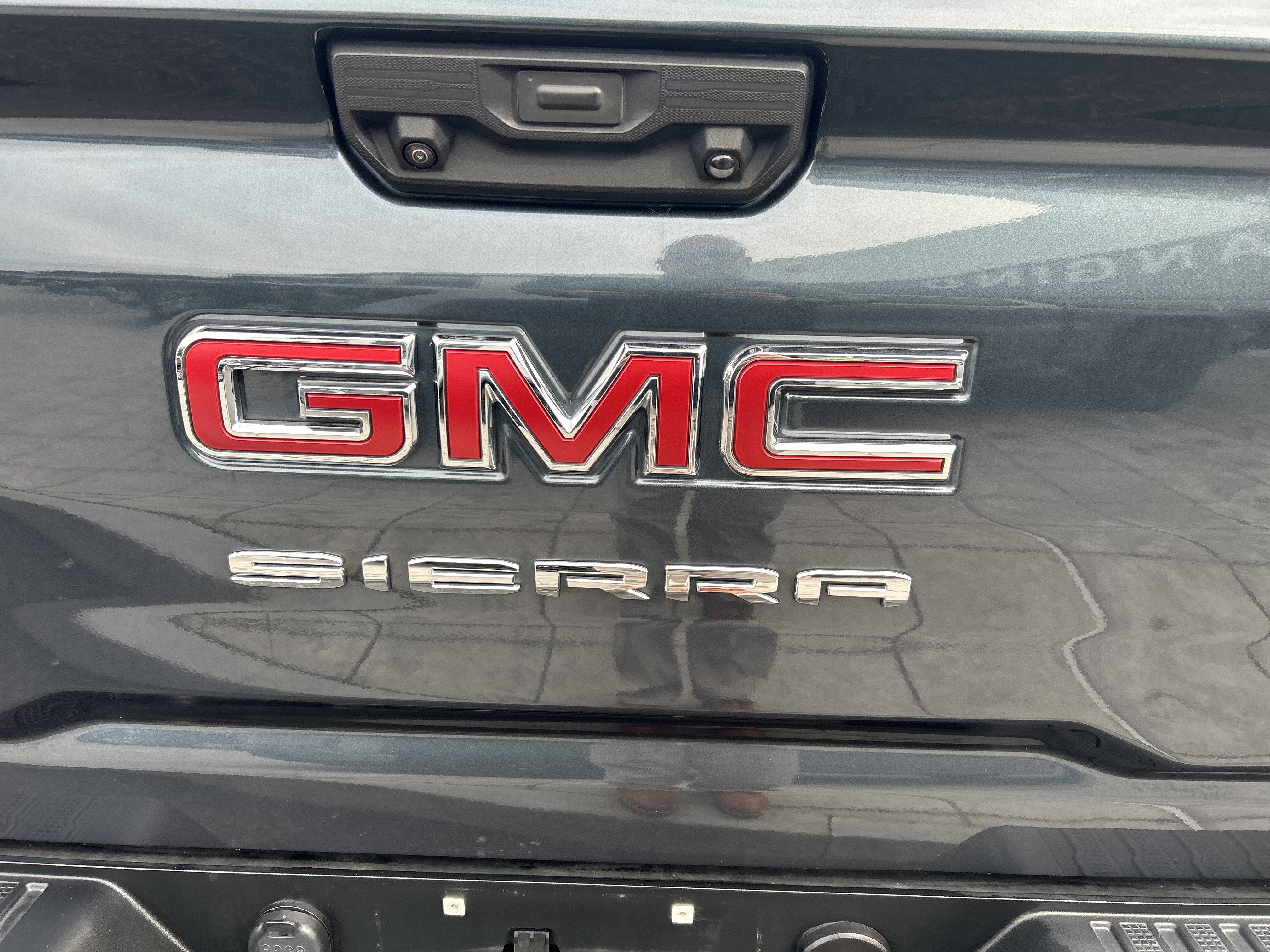 Used 2020 GMC Sierra 2500 SLT w/ SLT Premium Plus Package AWD/4WD image 9