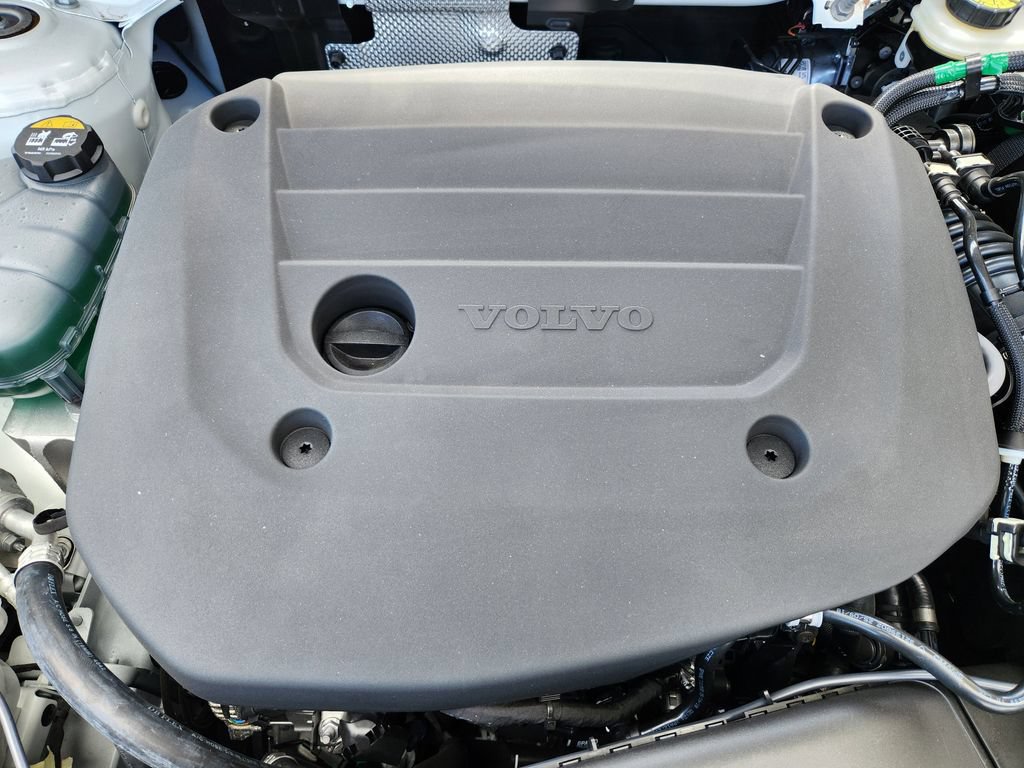 New 2026 Volvo XC40 B5 Ultra w/ Climate Package AWD/4WD image 30