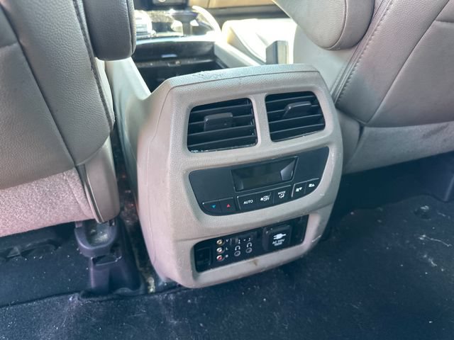 Used 2016 Honda Pilot Touring image 14