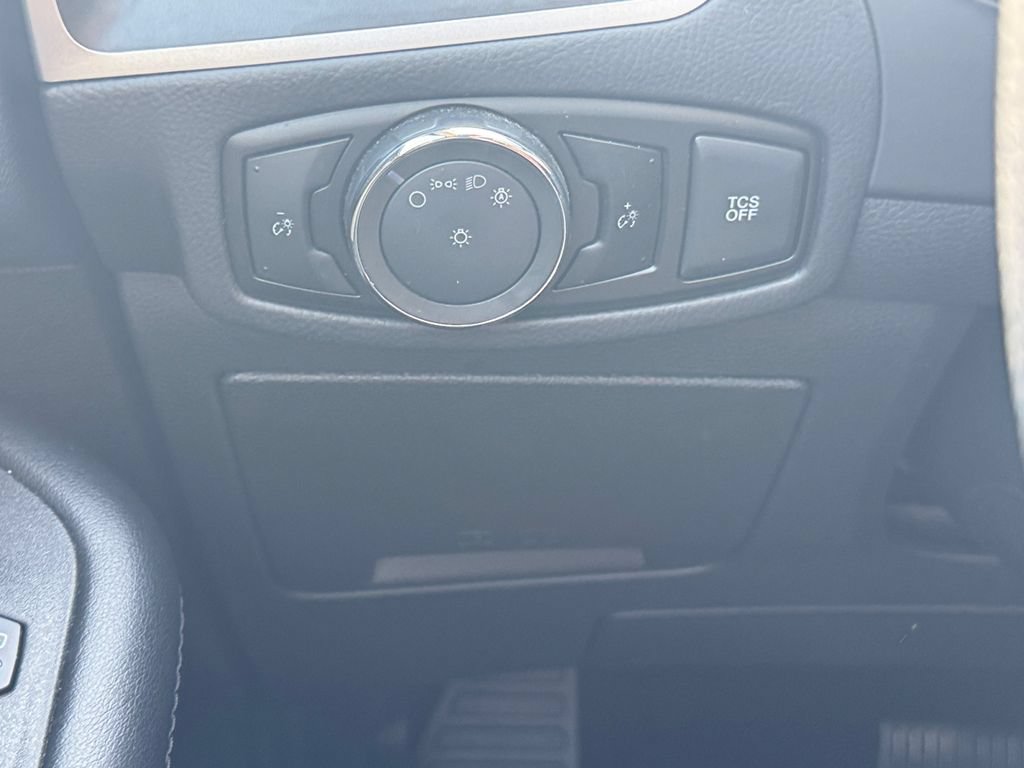 Used 2024 Ford Edge SE w/ Cargo Accessory Package AWD/4WD image 23
