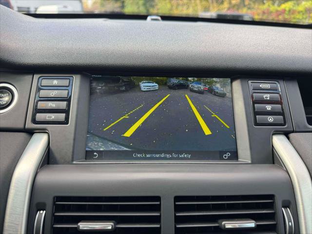 Used 2017 Land Rover Discovery Sport HSE AWD/4WD image 30
