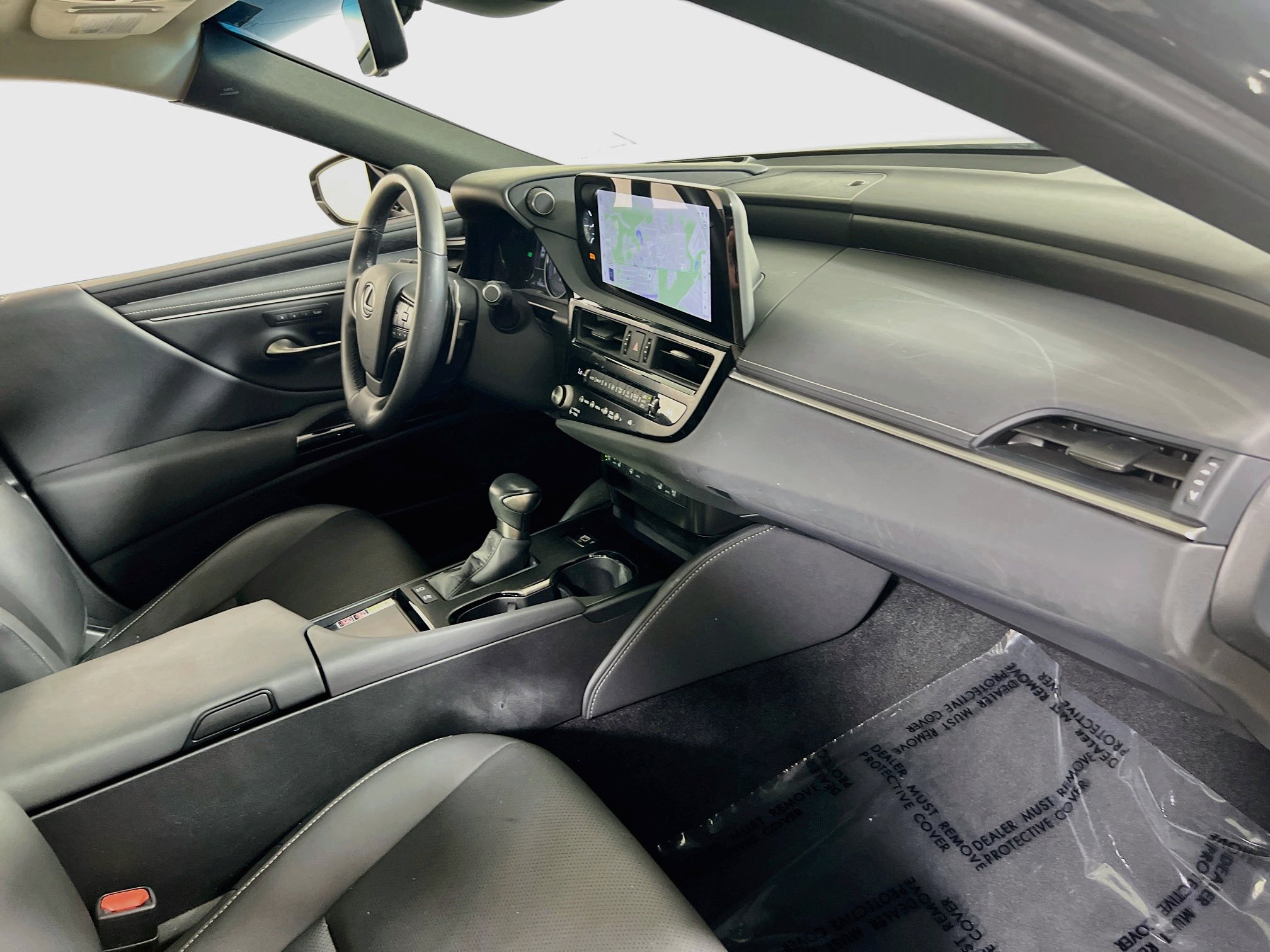 Used 2024 Lexus ES 300h w/ Premium Package FWD image 29