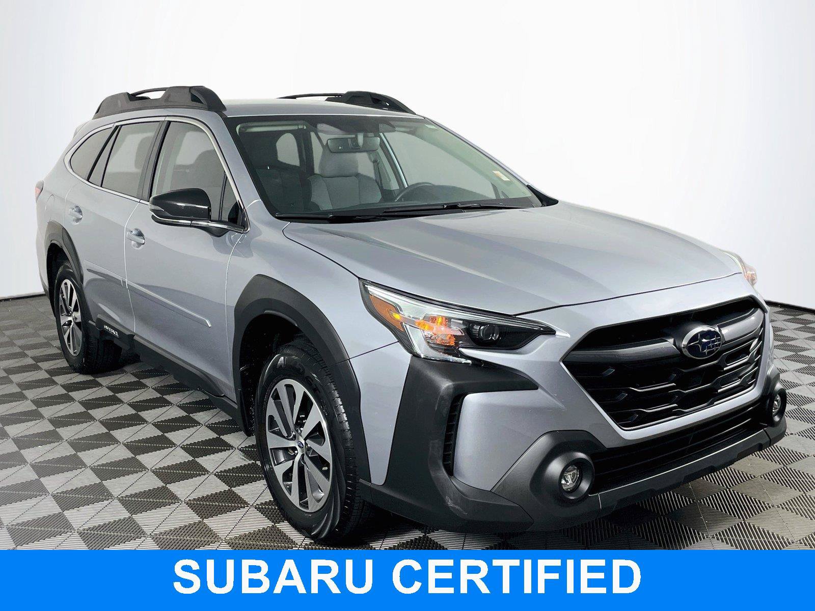 Certified 2025 Subaru Outback Premium w/ Popular Package #1A AWD/4WD image 1