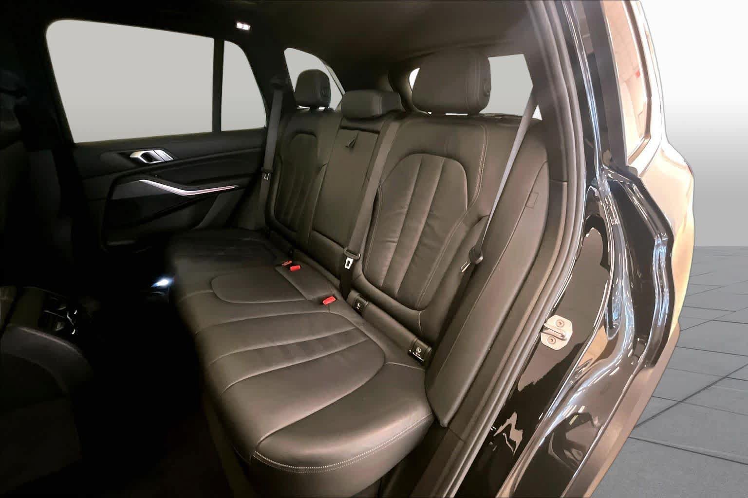 Used 2019 BMW X5 xDrive40i AWD/4WD image 18