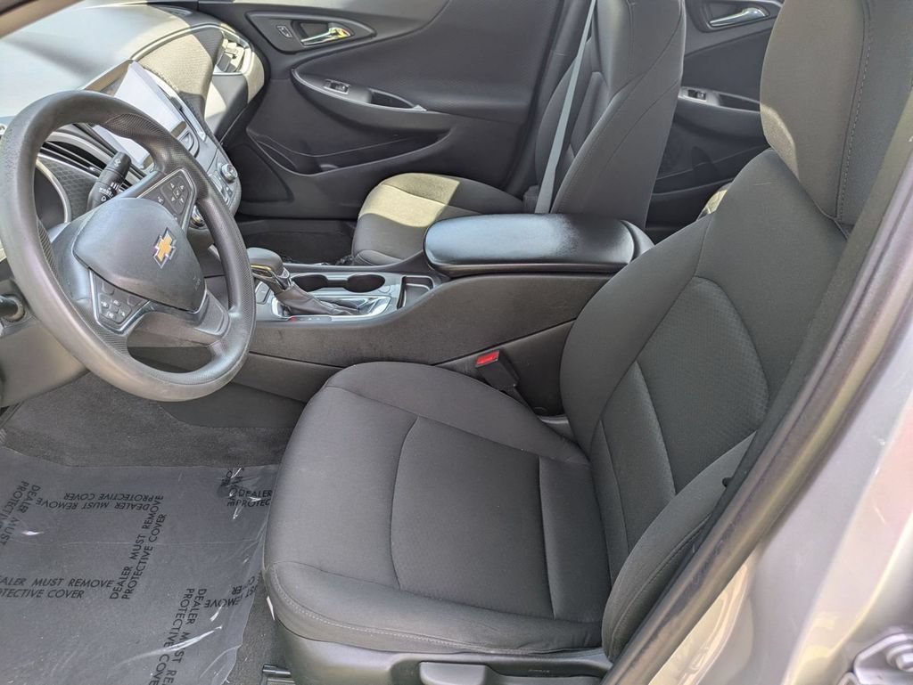 Used 2021 Chevrolet Malibu LS FWD image 12