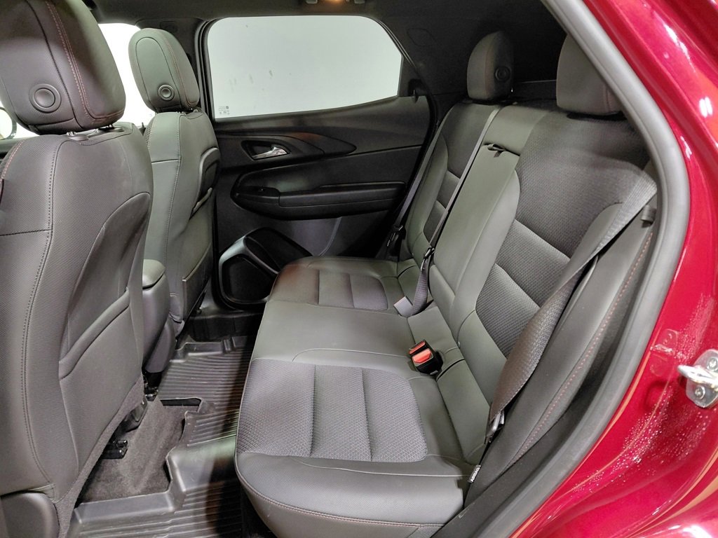 Used 2023 Chevrolet TrailBlazer RS w/ Sun and Liftgate Package image 40