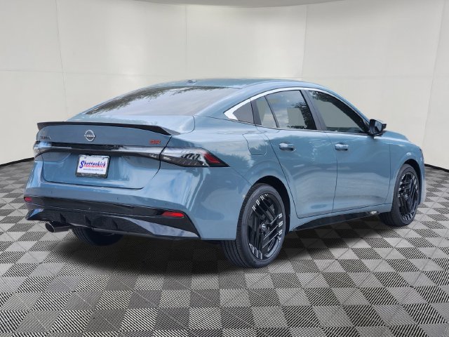 New 2026 Nissan Sentra SR w/ SR Premium Package FWD image 5