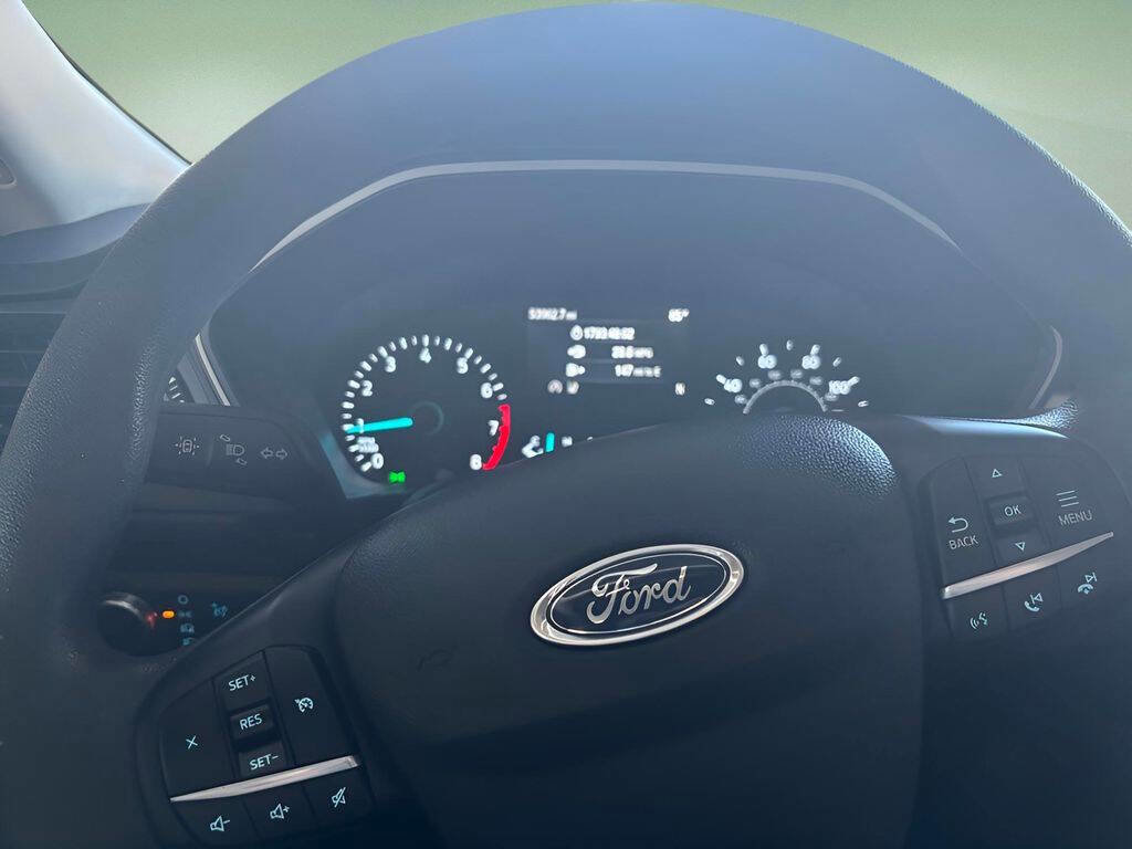 Used 2022 Ford Escape SE image 12