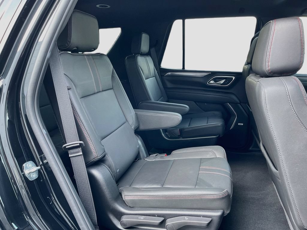 Used 2024 Chevrolet Tahoe RST w/ RST Performance Edition AWD/4WD image 32
