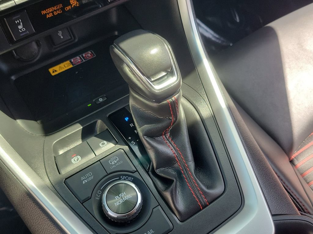 Used 2022 Toyota RAV4 XSE w/ Weather Package image 31