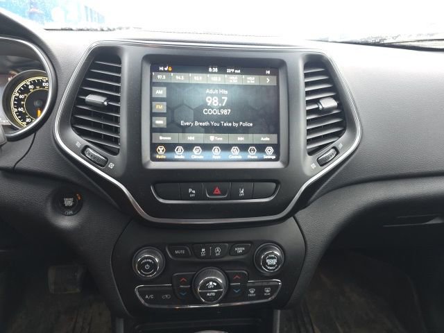 Used 2021 Jeep Cherokee Latitude Lux 80th Anniv w/ Quick Order Package 26U 80TH image 17