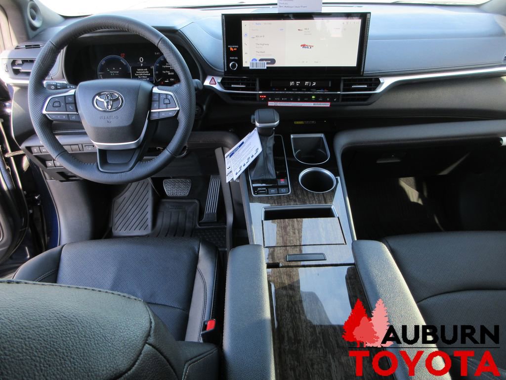 New 2026 Toyota Sienna Limited image 8