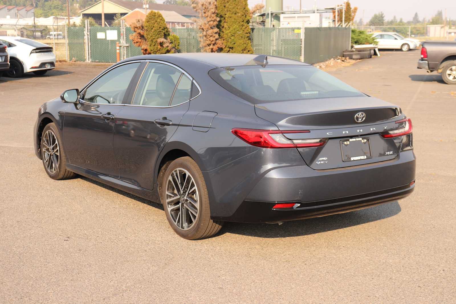 Used 2026 Toyota Camry XLE AWD/4WD image 7