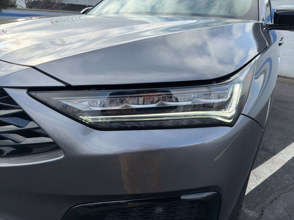 Used 2025 Acura MDX A-Spec image 9