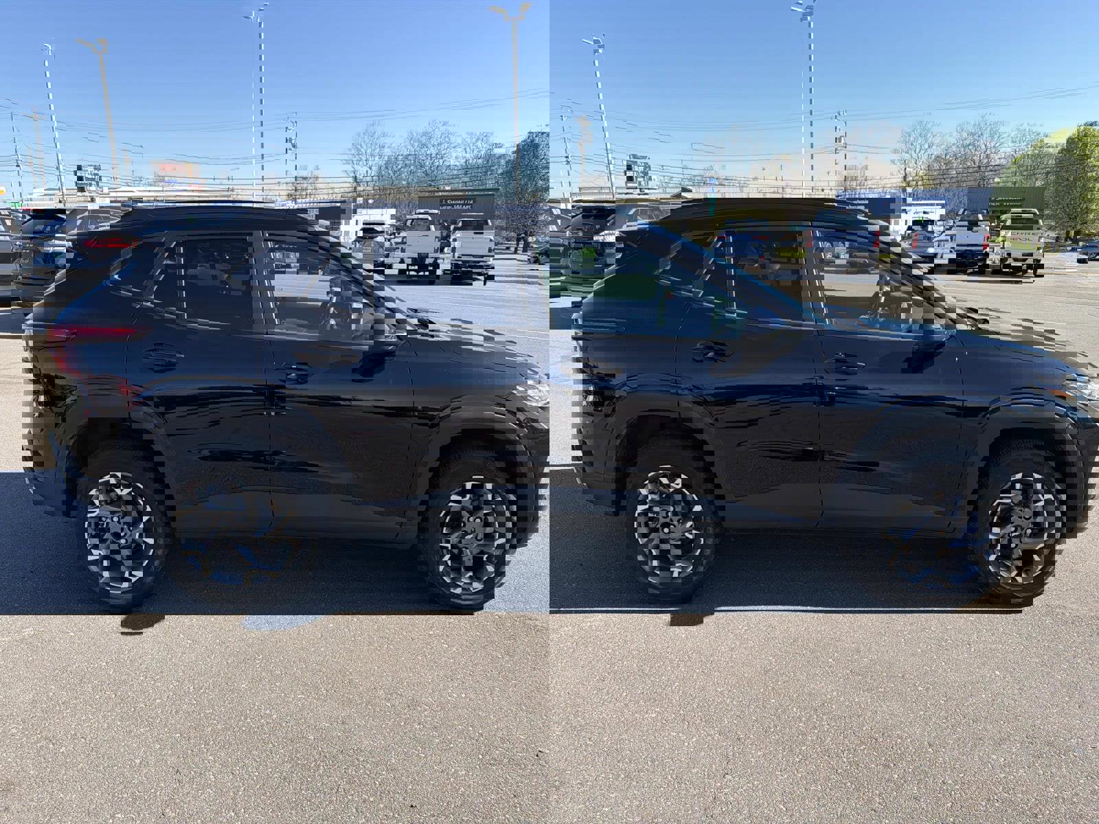 Certified 2025 Chevrolet Trax LT w/ LT Convenience Package image 20