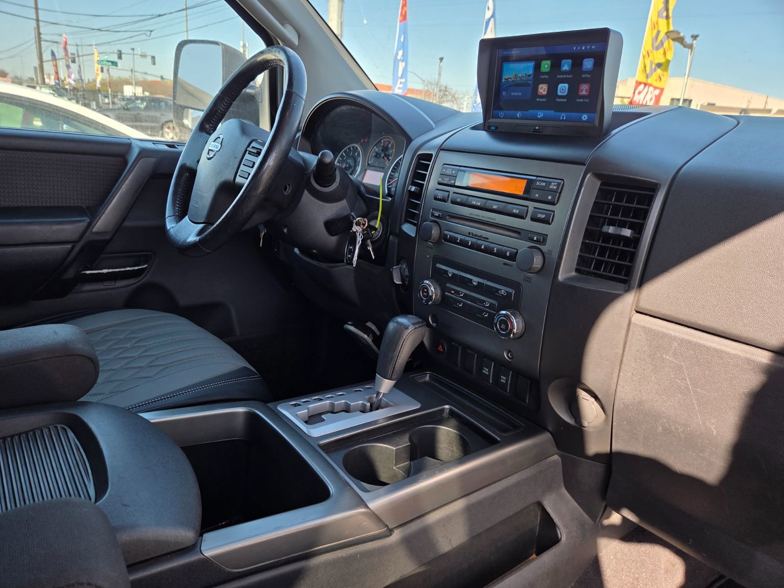 Used 2011 Nissan Titan SV w/ SV Premium Utility Pkg image 14