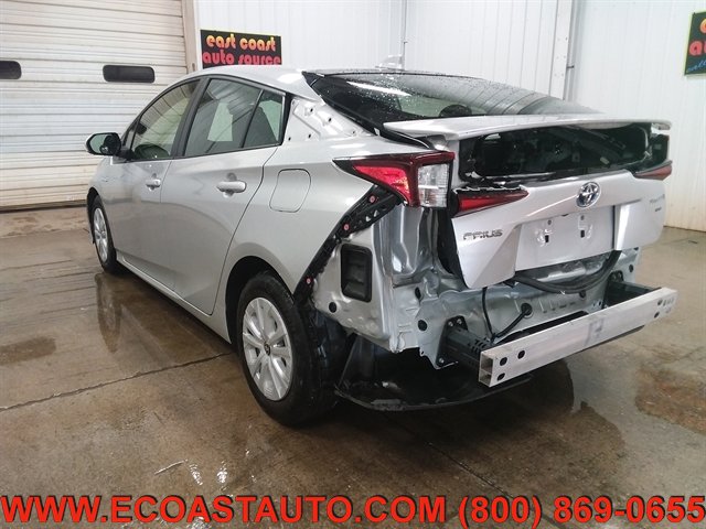 Used 2022 Toyota Prius L Eco FWD image 6