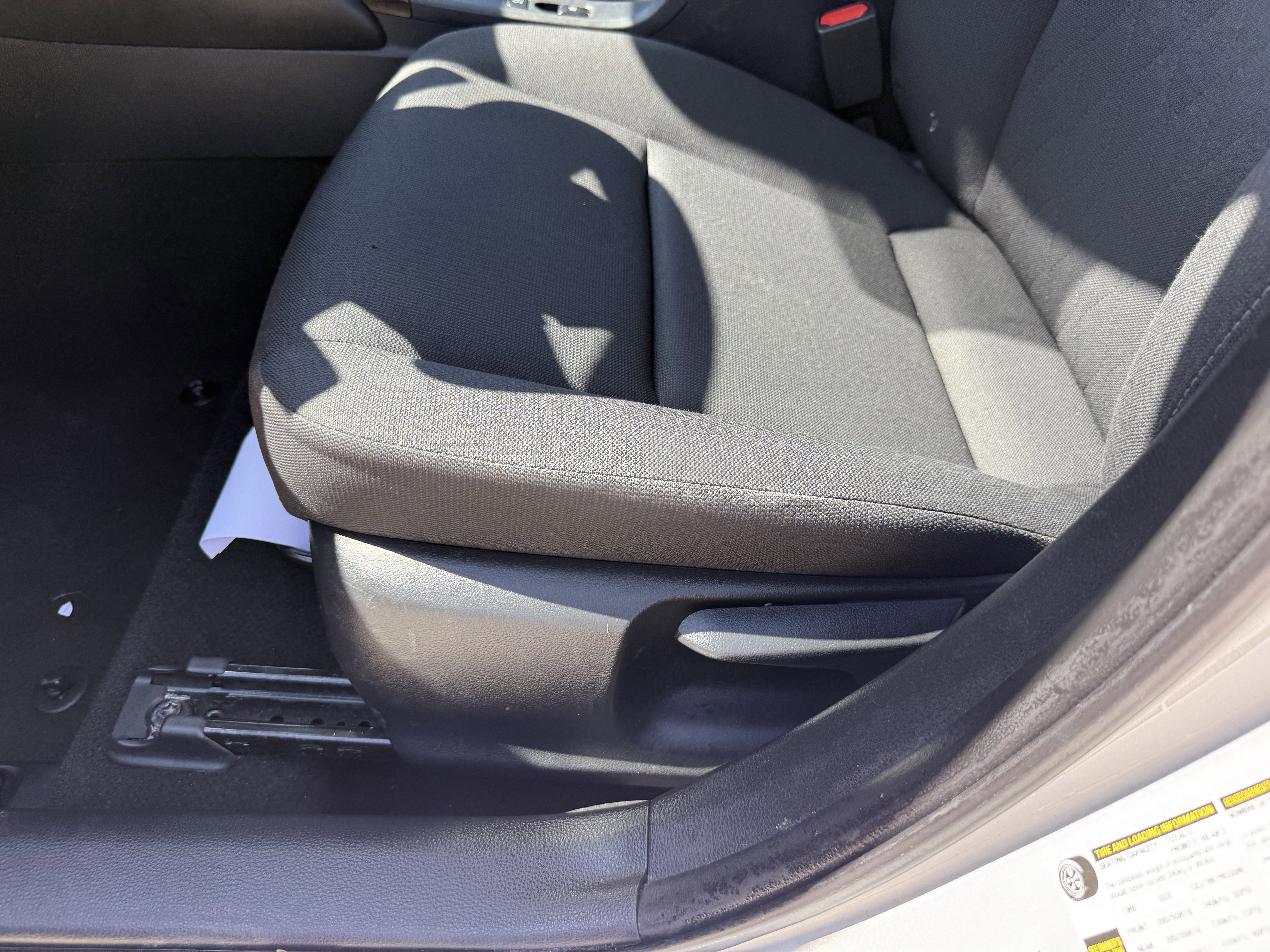 Used 2024 Toyota Corolla LE image 28