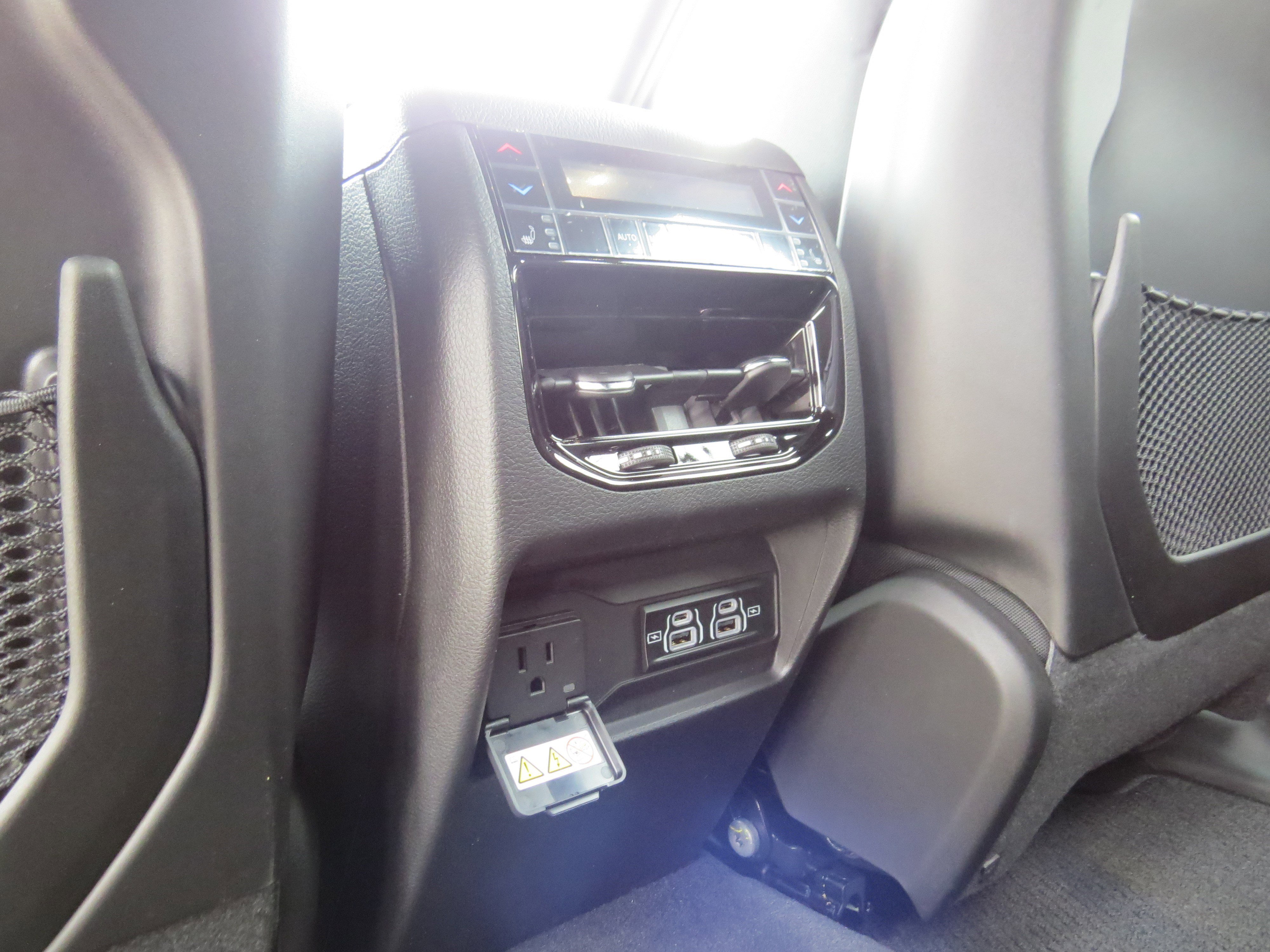 New 2025 Jeep Grand Cherokee Summit image 17