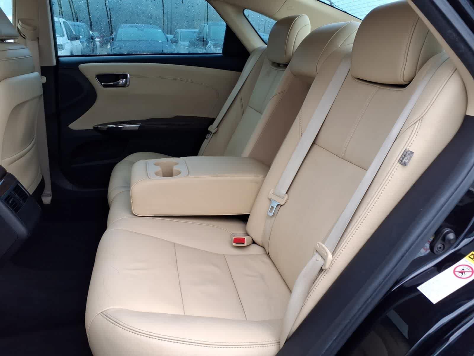 Used 2014 Toyota Avalon XLE Premium FWD image 9