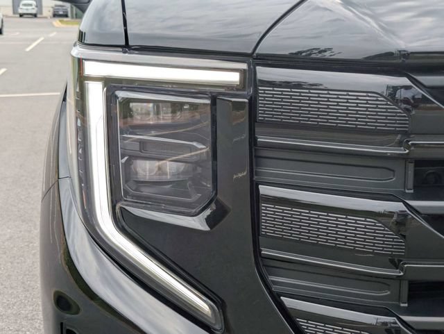 Used 2024 GMC Sierra 1500 Elevation AWD/4WD image 10