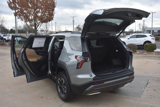 New 2026 Chevrolet Equinox ACTIV w/ Safety and Technology Package image 17