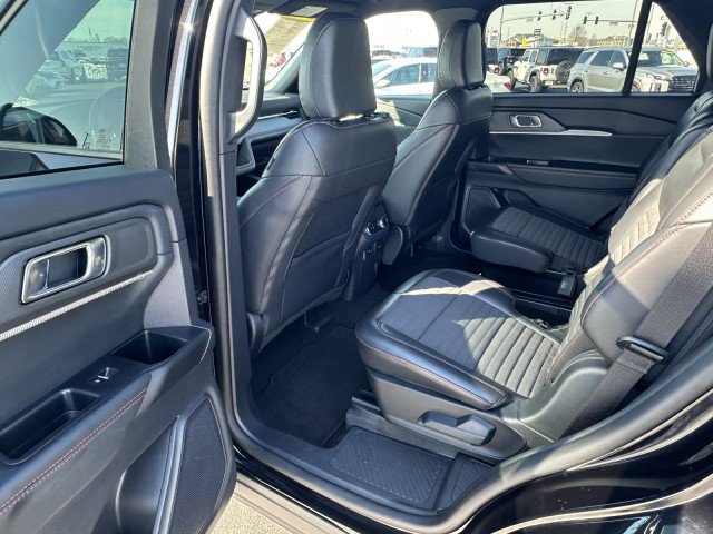 Used 2025 Ford Explorer ST-Line image 19