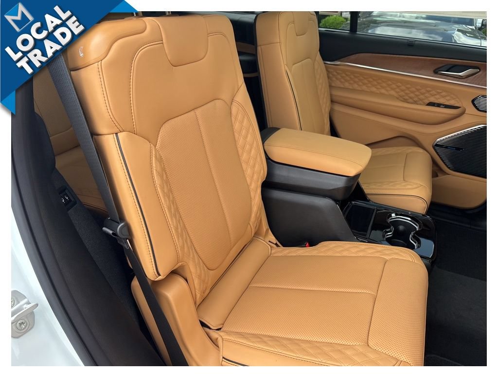 Used 2026 Jeep Grand Cherokee L Summit w/ Advanced Protech Group IV AWD/4WD image 48