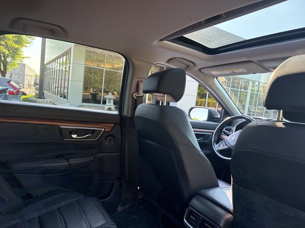 Used 2017 Honda CR-V Touring image 9