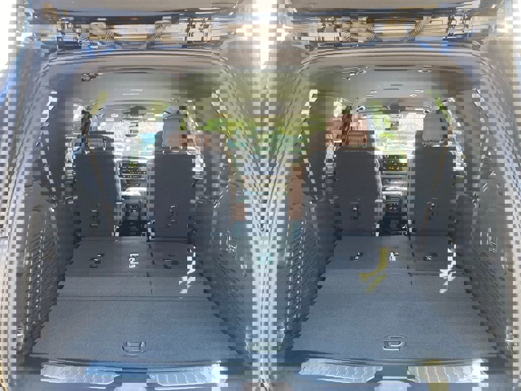 New 2025 Chevrolet Tahoe High Country image 27