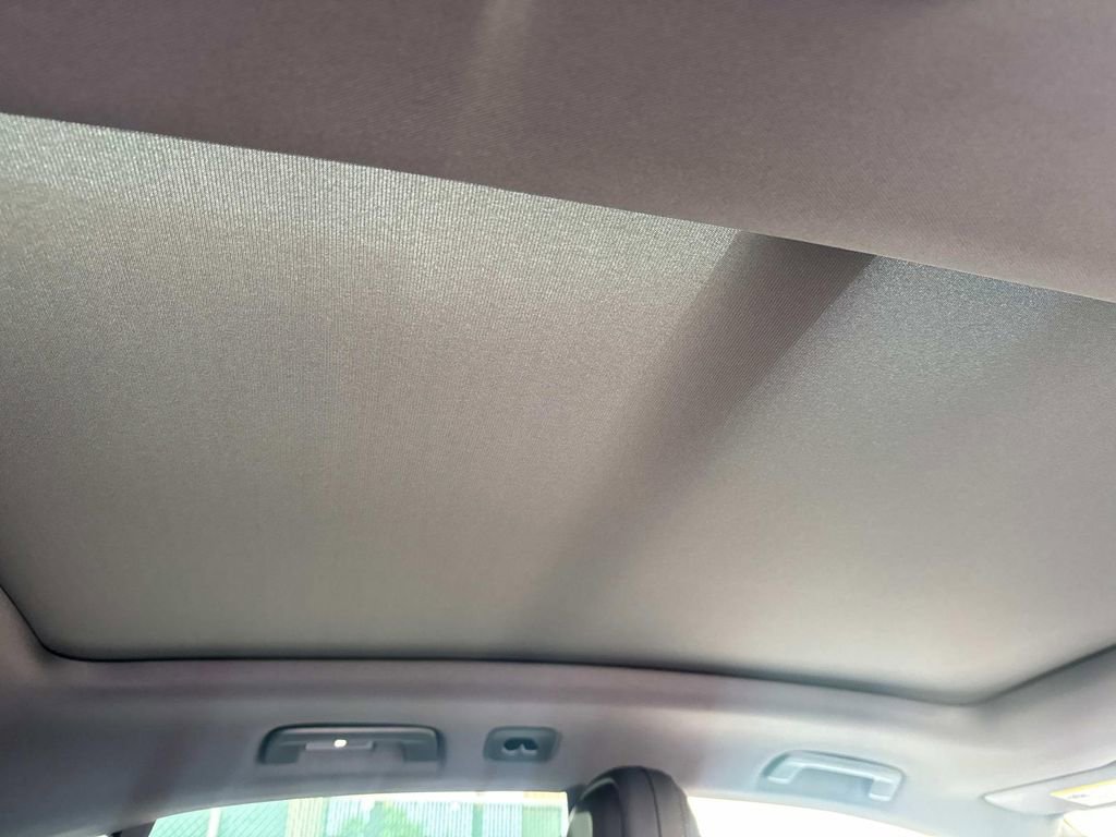 New 2025 Porsche Macan 4S Electric image 11