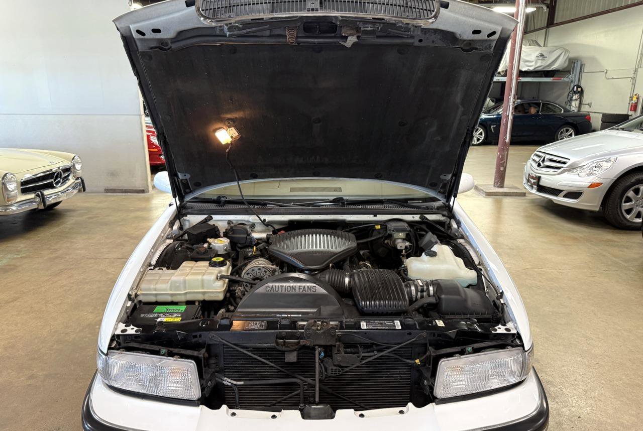 Used 1995 Buick Roadmaster Estate RWD image 54