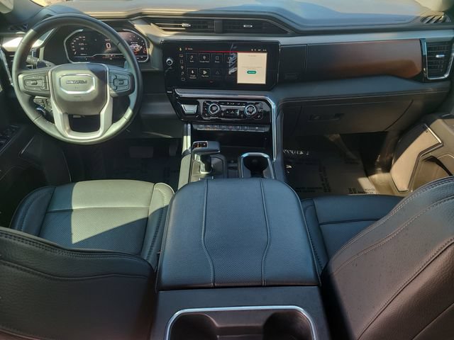 Used 2023 GMC Sierra 1500 Denali w/ Denali Reserve Package AWD/4WD image 9