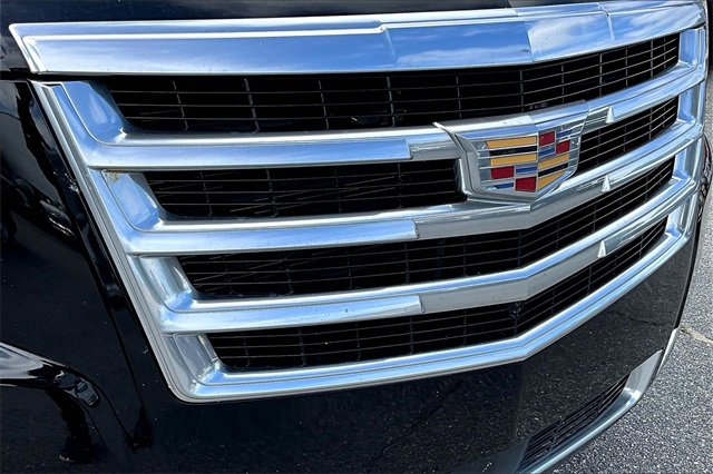 Used 2015 Cadillac Escalade Premium image 24