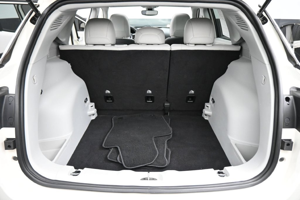Used 2019 Jeep Compass Latitude w/ Popular Equipment Group FWD image 13