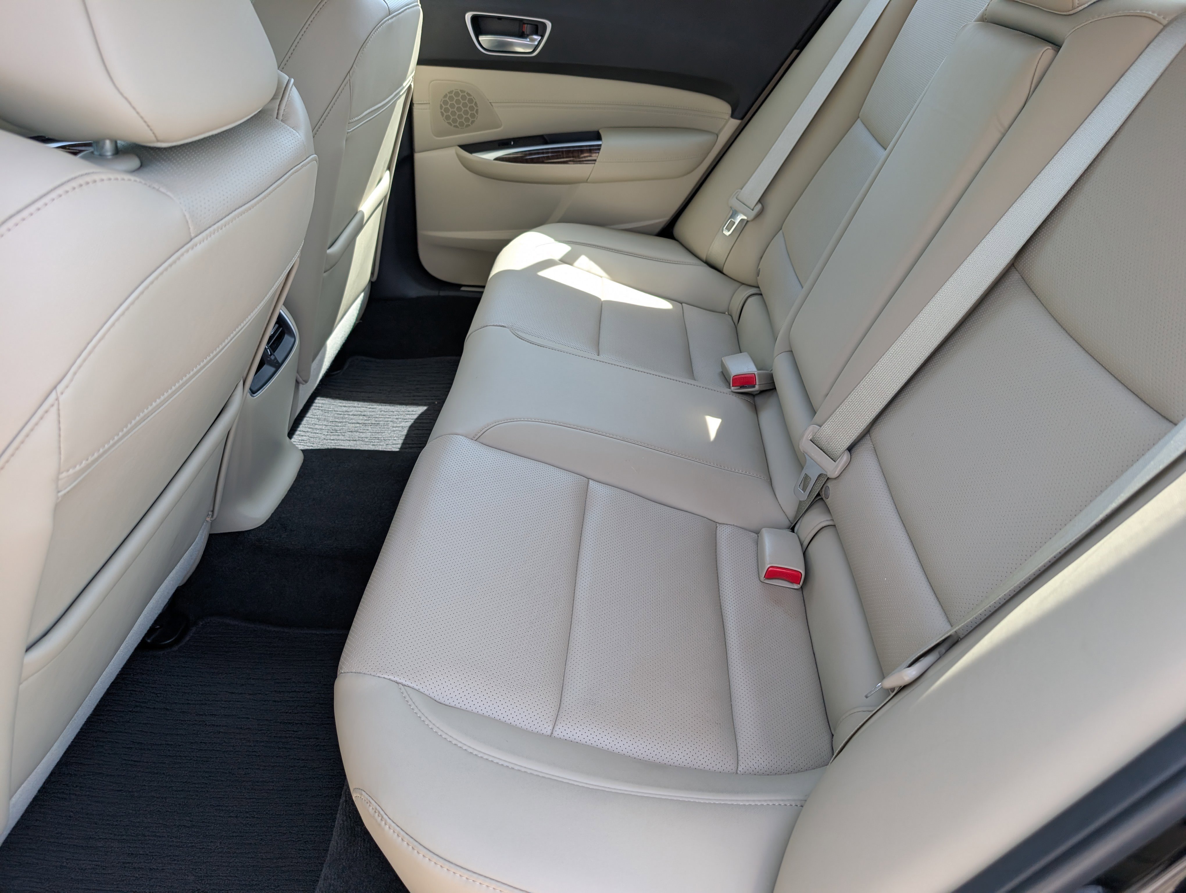 Certified 2018 Acura TLX w/ Technology Package FWD image 11